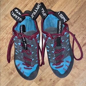 La Sportiva Women's Tarantulace climbing shoes in the Topaz/Red Plum color